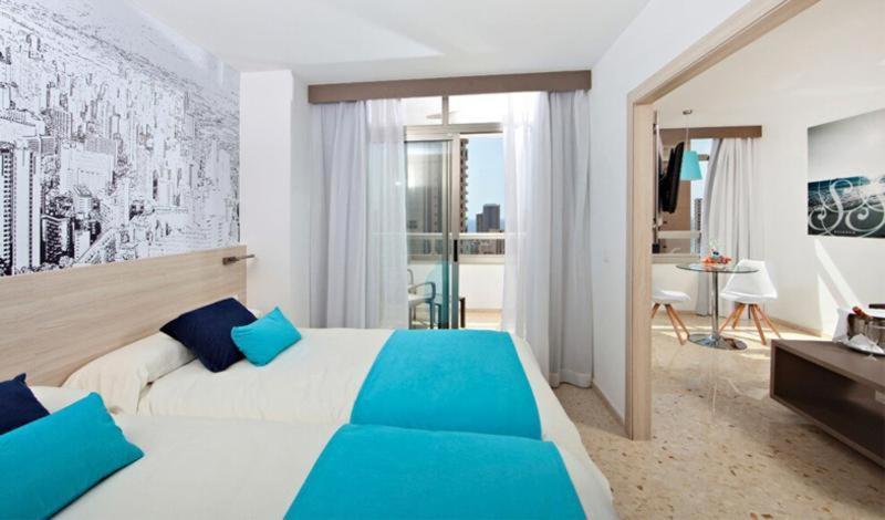 Flamingo Beach Resort - Adults Recommended Бенідорм Номер фото